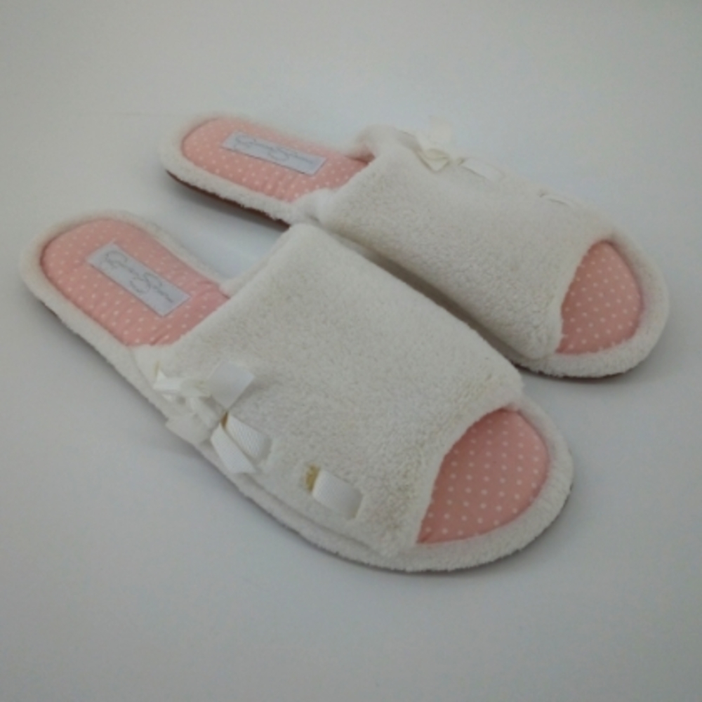 NWOT Jessica Simpson plush narrow off-white ribbon slippers polka dot 9/10